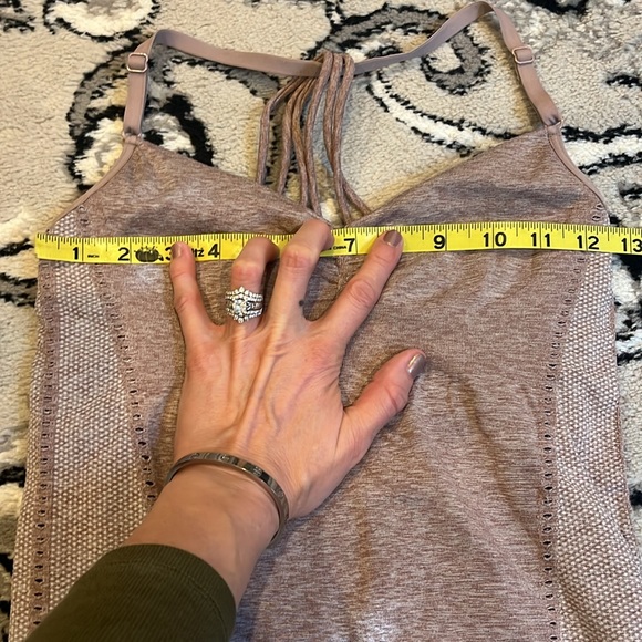 Athleta Workout Athletic Top Built In Shelf Bra Strappy Back Dusty Pink Small - Picture 10 of 11